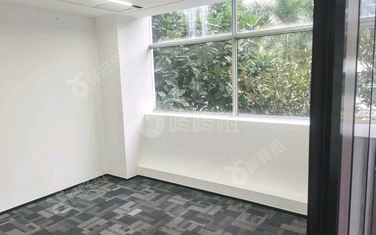 深圳软件园_225平_精装_办公室隔间