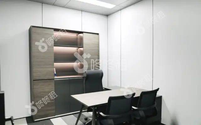 汉京中心（汉京金融中心）_188平_豪装_办公室隔间