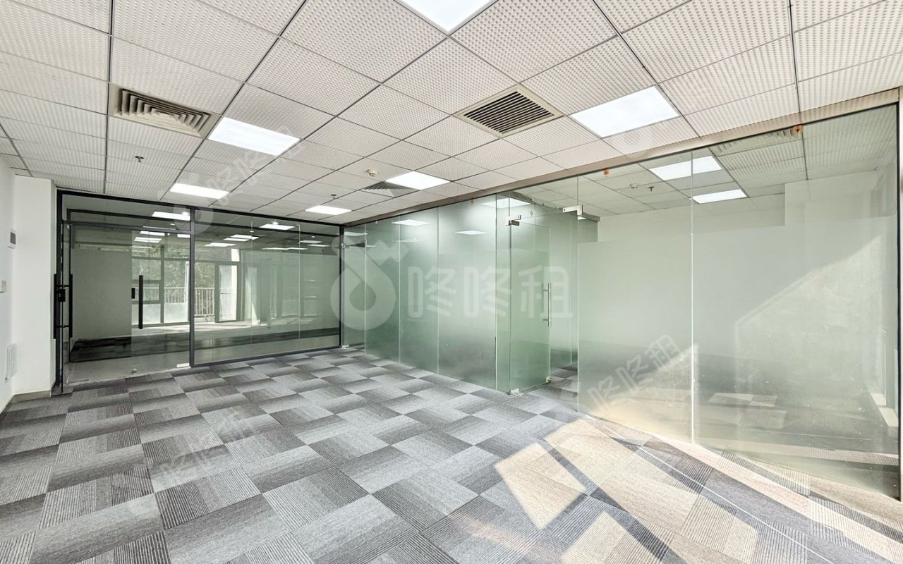 兰光科技大厦_112平_精装_办公室开间