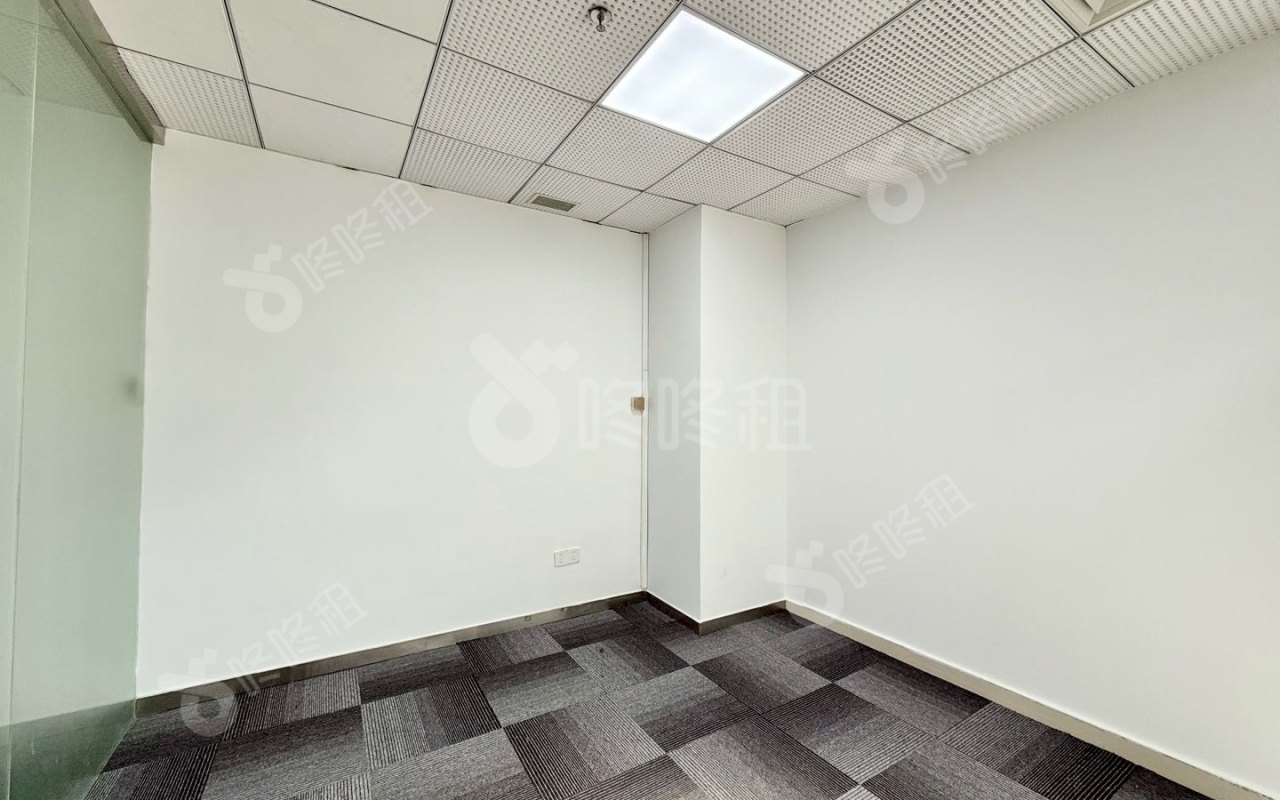 兰光科技大厦_112平_精装_办公室隔间