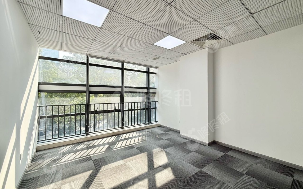 兰光科技大厦_74平_精装_办公室隔间