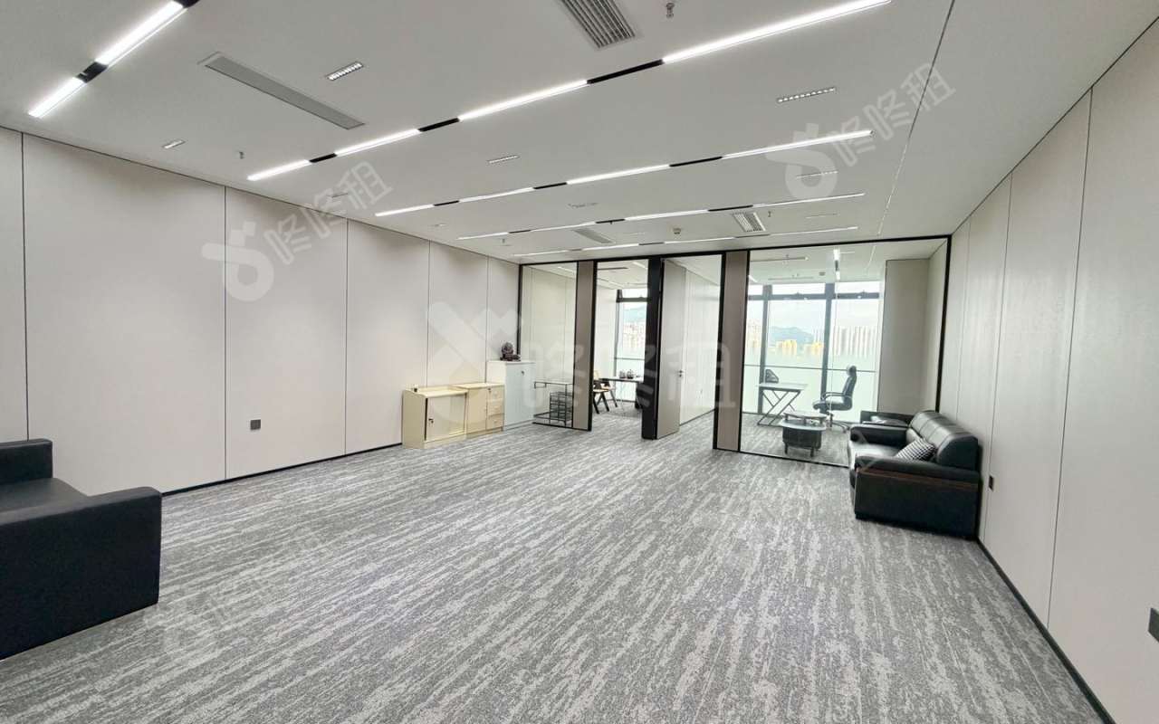 方大城_180平_豪装_办公室开间