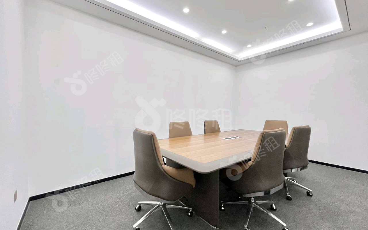 方大城_311平_精装_办公室隔间