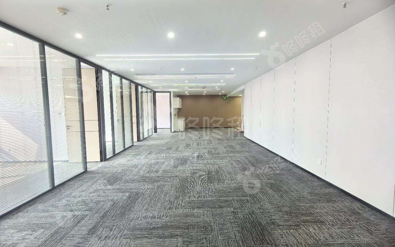 金润大厦_497平_精装_办公室开间