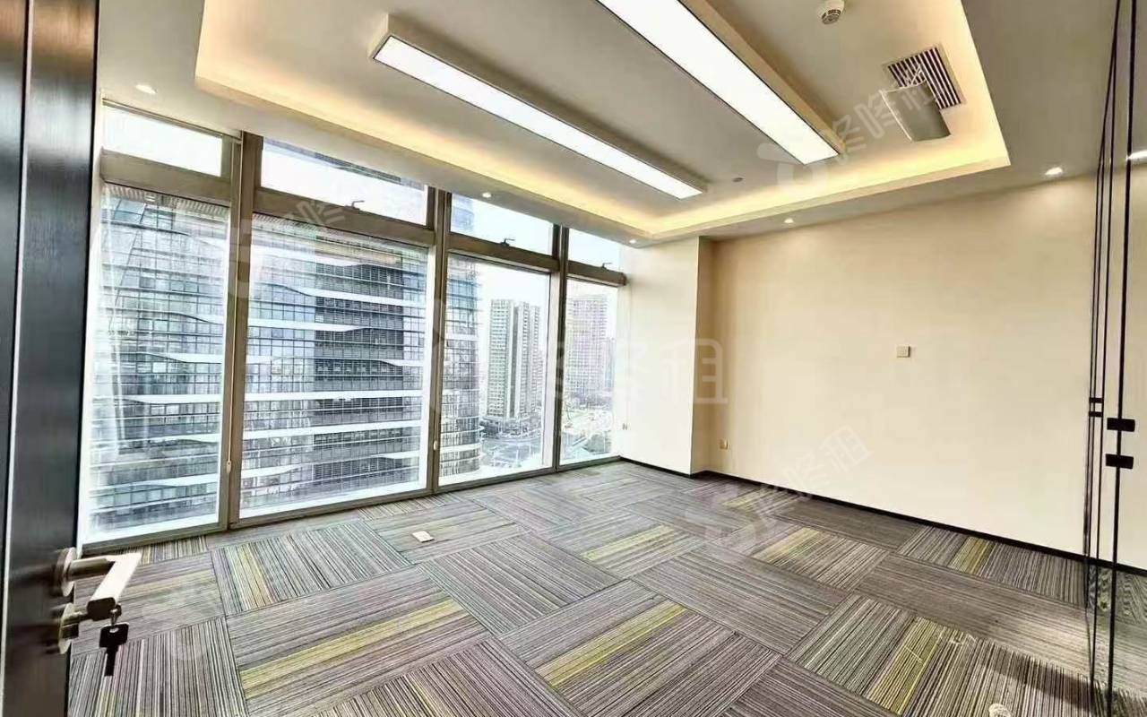 易尚中心_228平_精装_办公室隔间