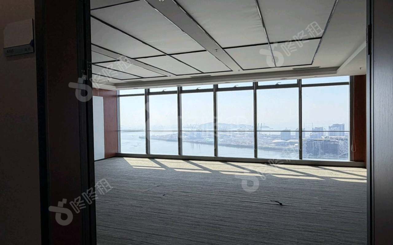 前海人寿金融中心_2161.23平_豪装_办公室隔间