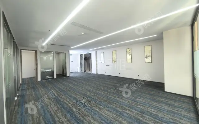 粤海城_356平_精装_办公室房源出租