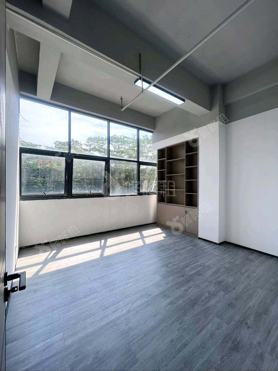 南科创启城_215平_精装_办公室隔间