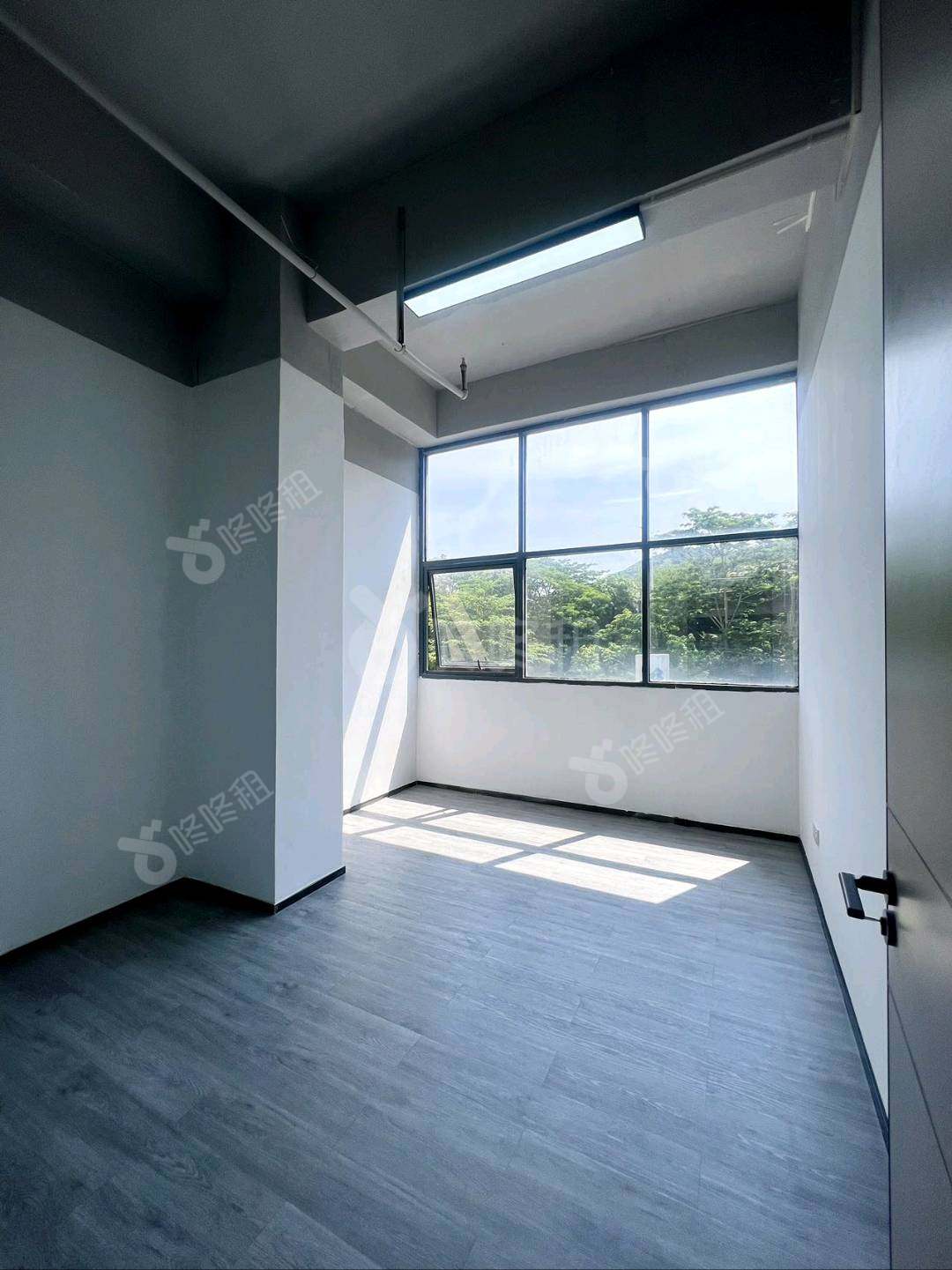 南科创启城_215平_精装_办公室隔间