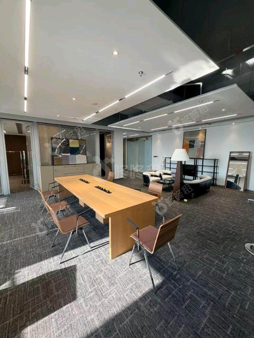 侨城坊_654平_精装_办公室开间