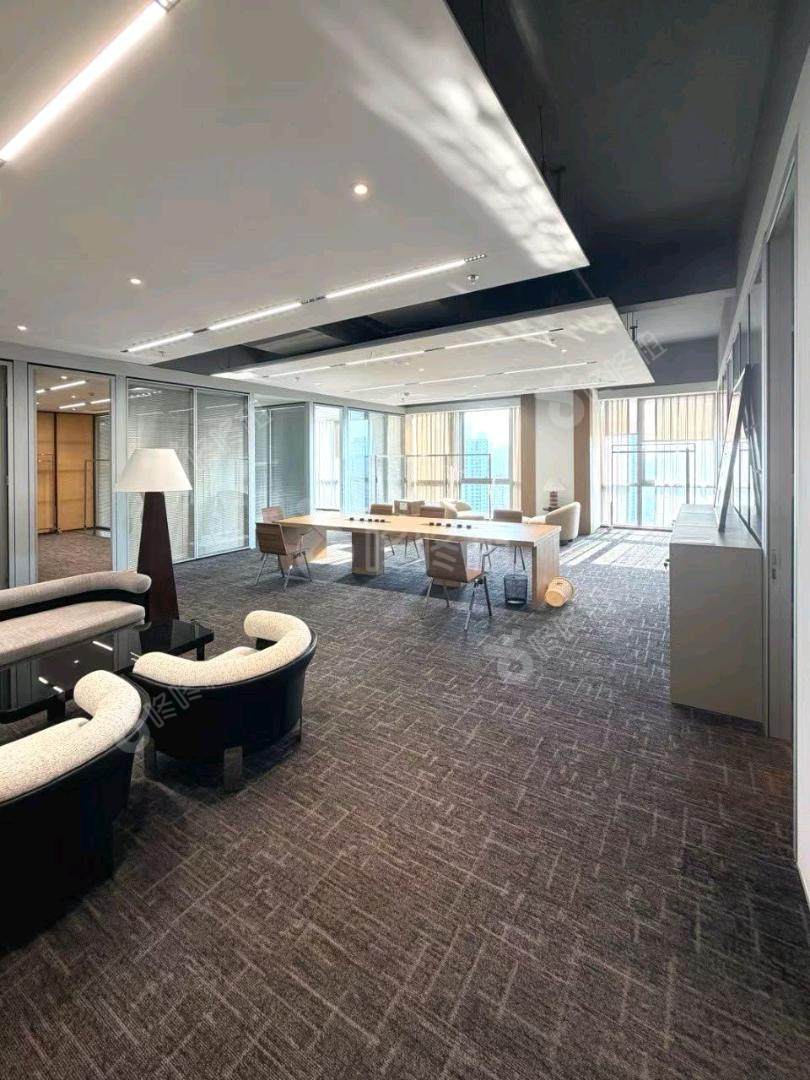 侨城坊_654平_精装_办公室开间