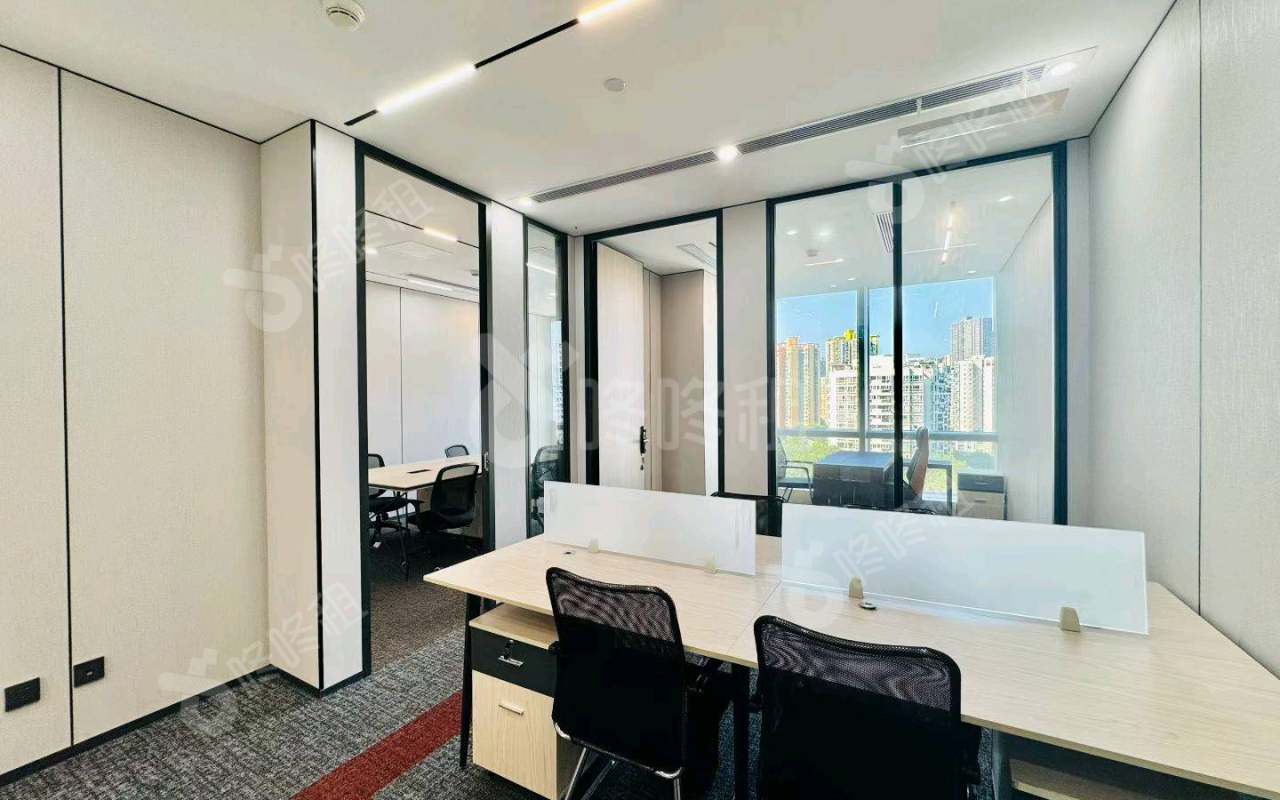 中洲控股中心_119平_精装_办公室开间