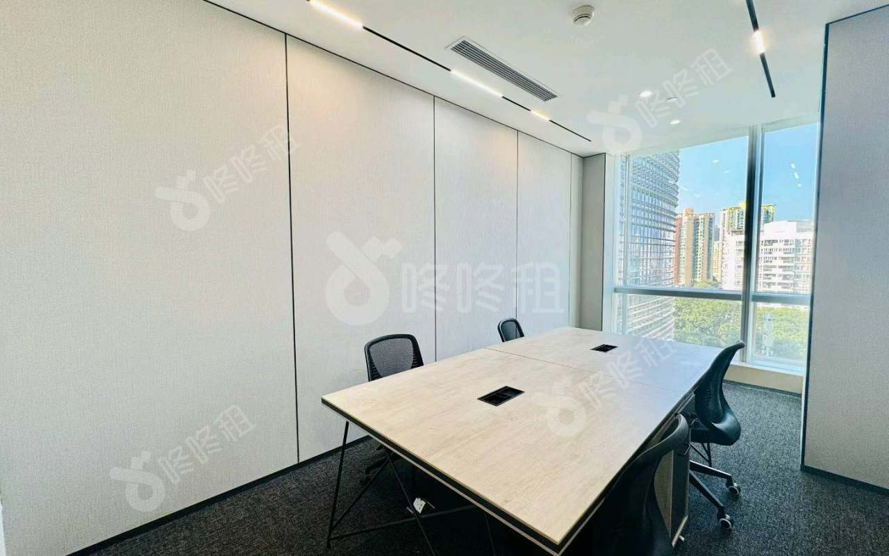 中洲控股中心_119平_精装_办公室隔间