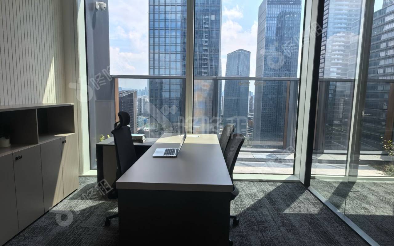 前海周大福金融大厦_280平_豪装_办公室隔间