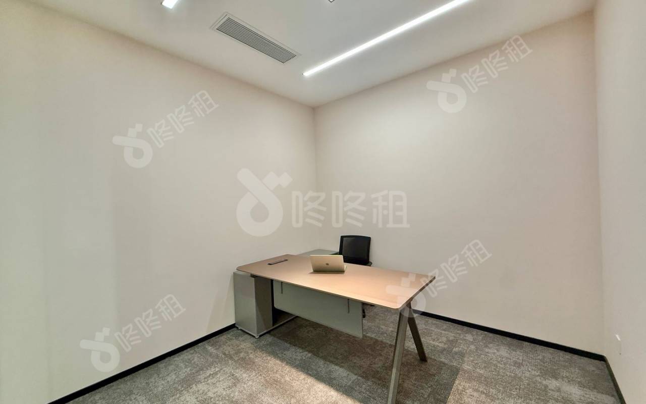 光峰科技大厦_150平_精装_办公室隔间