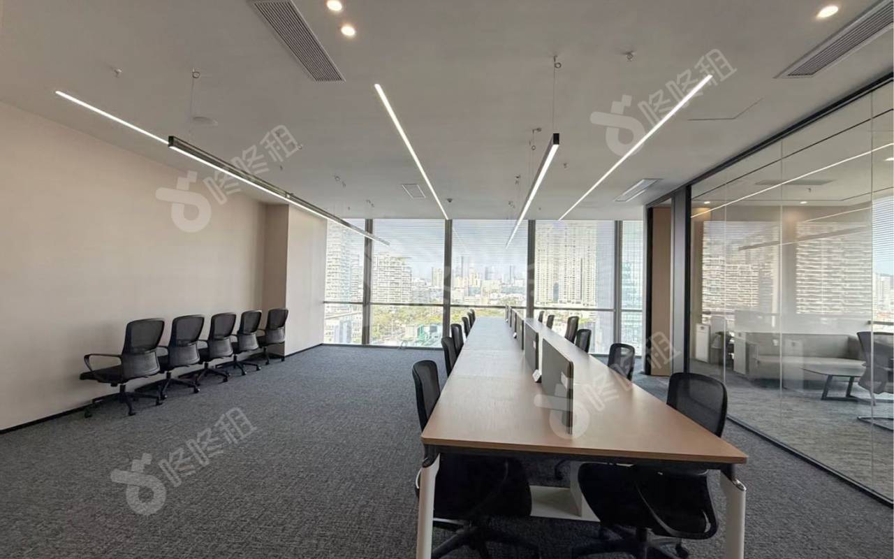 太子广场_261平_精装_办公室开间