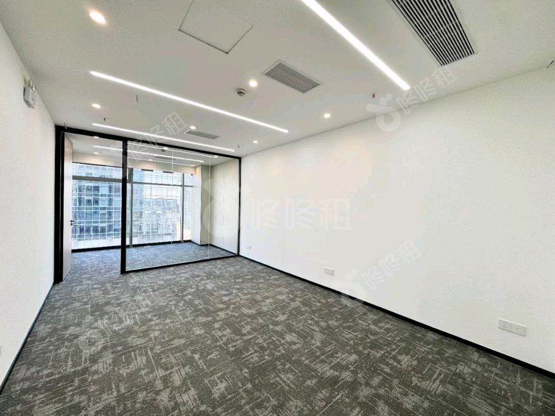 天利中央广场_100平_精装_办公室开间