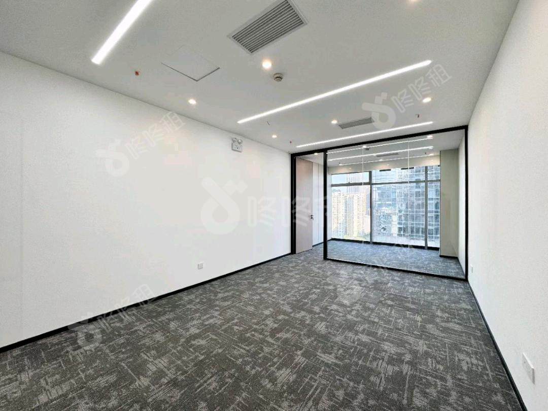 天利中央广场_100平_精装_办公室开间