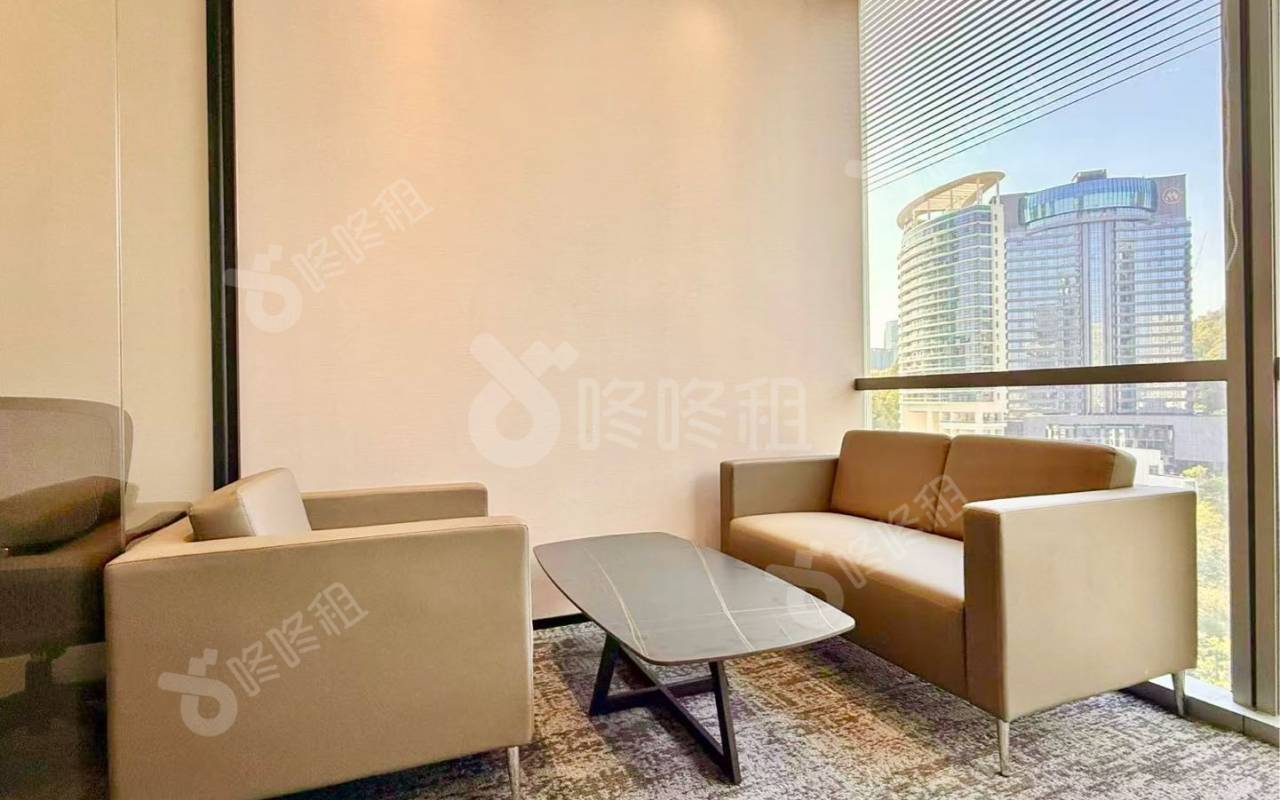 太子广场_101平_精装_办公室隔间