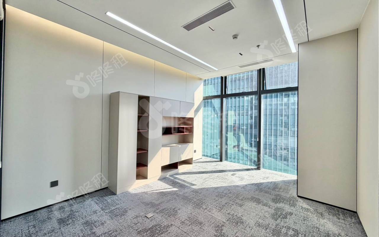 迅雷大厦_616平_豪装_办公室隔间