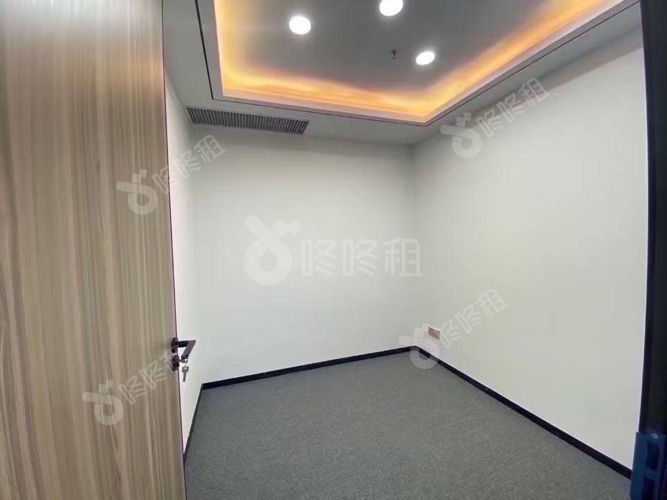 杭钢富春商务大厦_138平_精装_办公室隔间