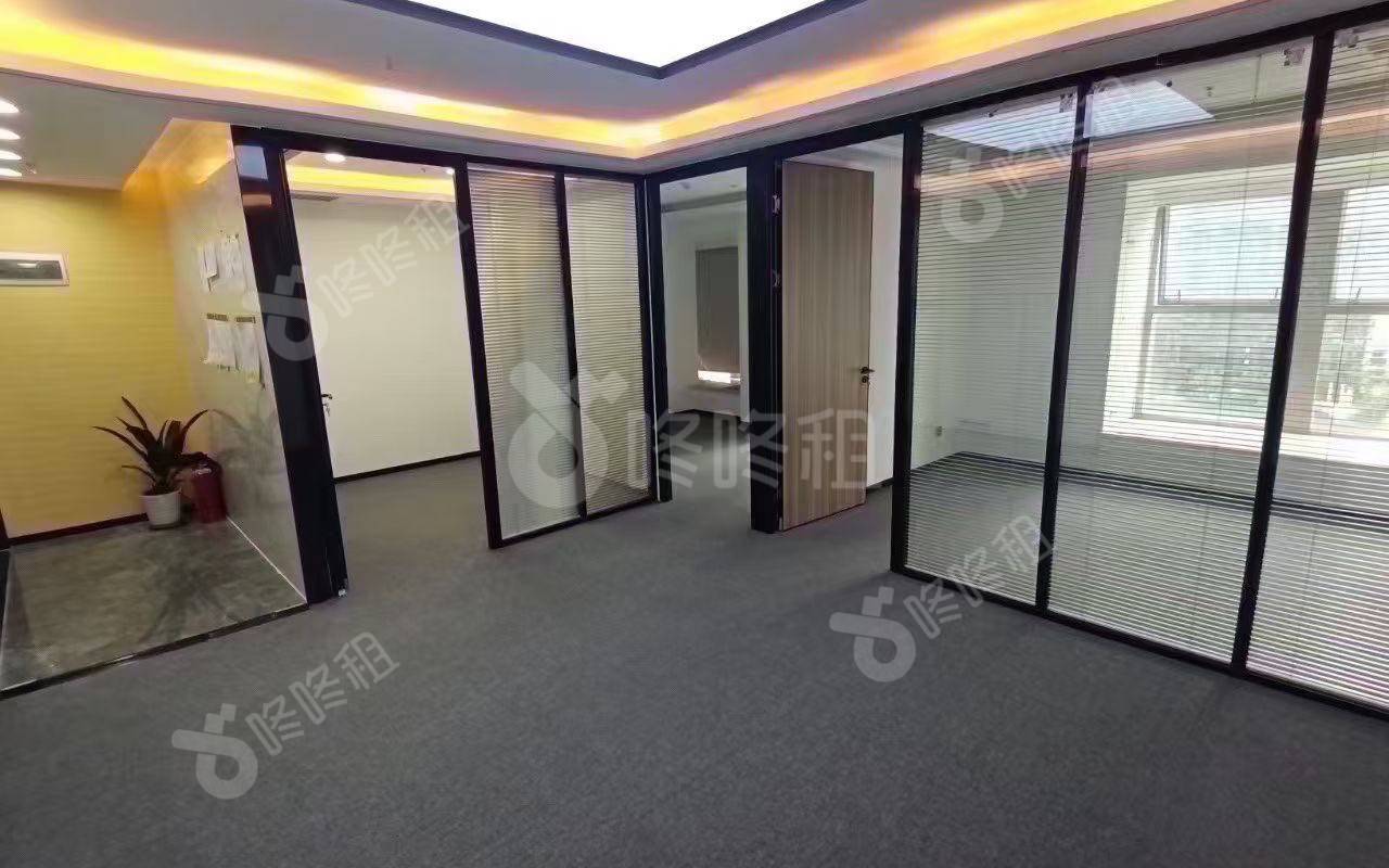 杭钢富春商务大厦_138平_精装_办公室开间