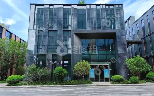 会展湾南岸广场_2456平米_精装_办公室房源出租