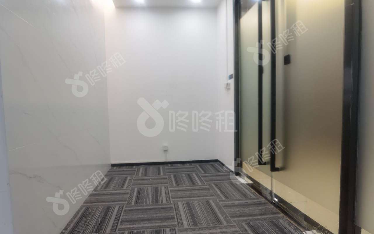 坂田国际中心_232平_精装_前台