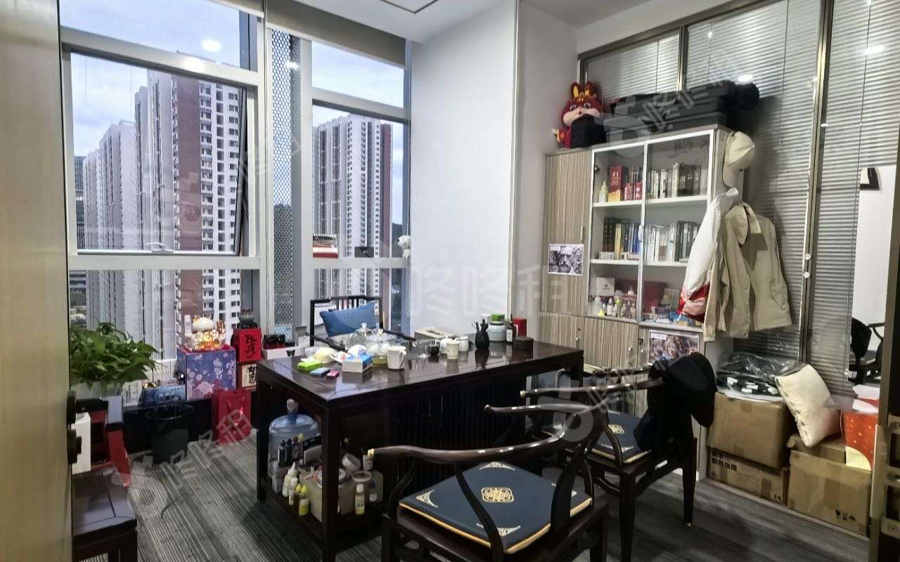 科尔达大厦_385平_豪装_办公室隔间
