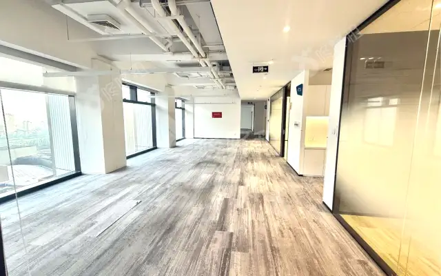 华润置地大厦_2439平_豪装_办公室房源出租