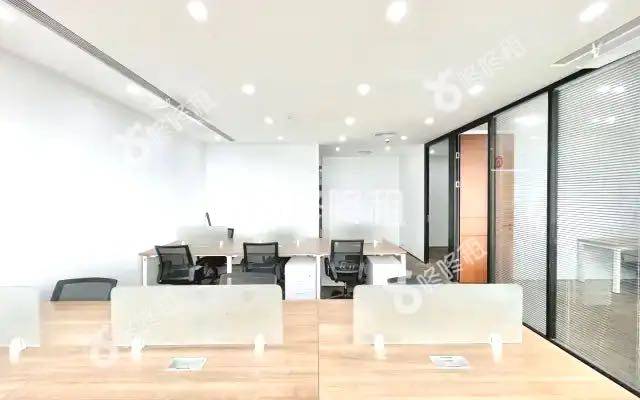 东方科技大厦_230平_豪装_办公室开间