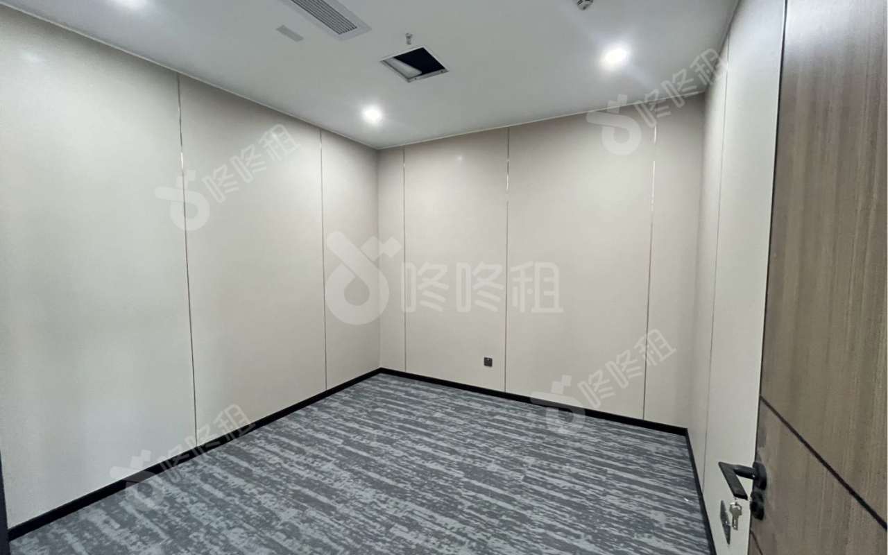 中粮商务公园_202平_精装_办公室隔间