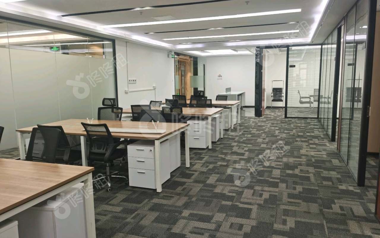 深圳北航大厦_346平_精装_办公室开间