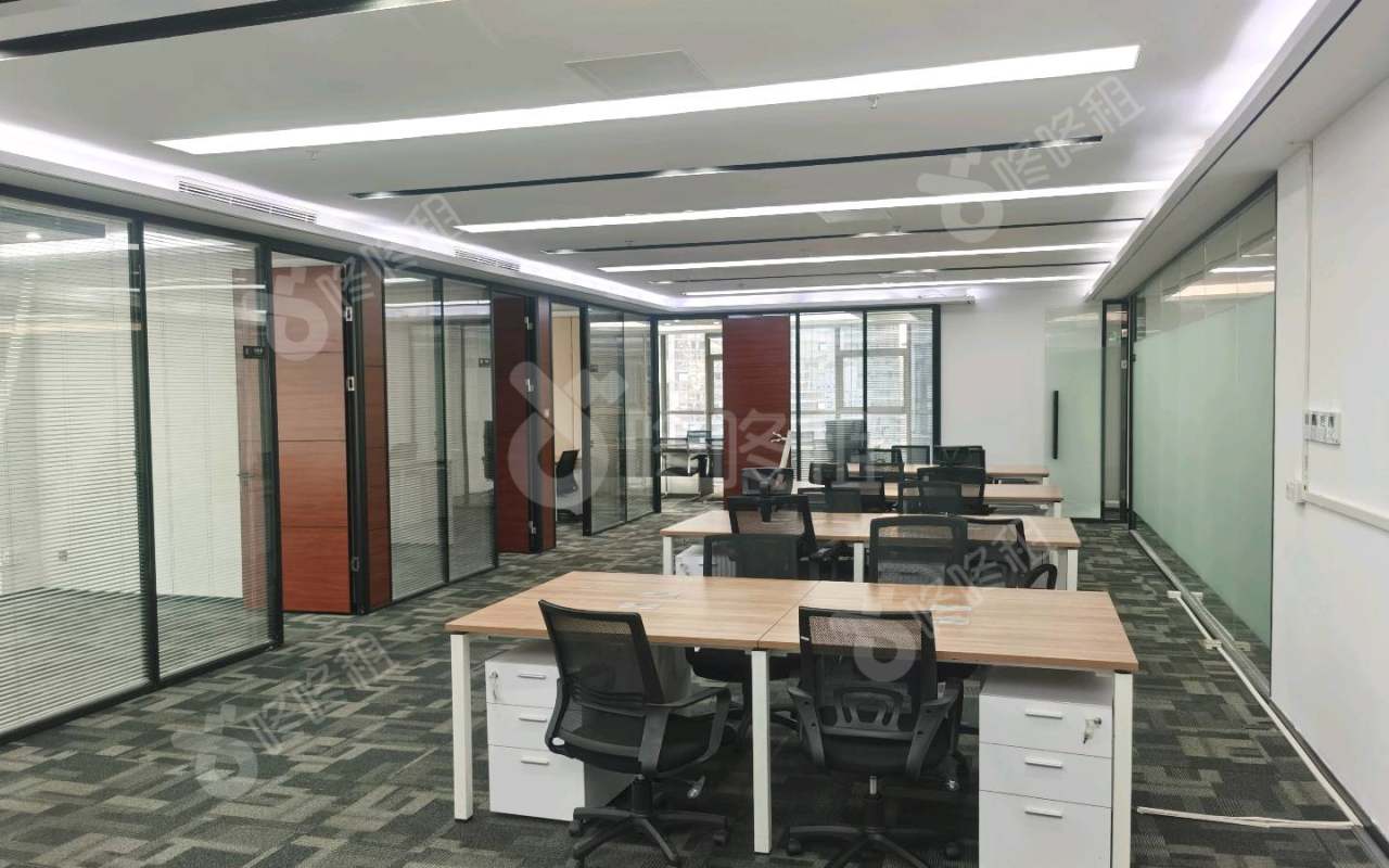 深圳北航大厦_346平_精装_办公室开间