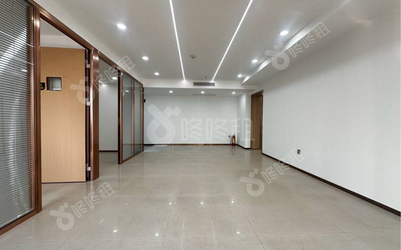 中深花园大厦_108平_精装_办公室开间