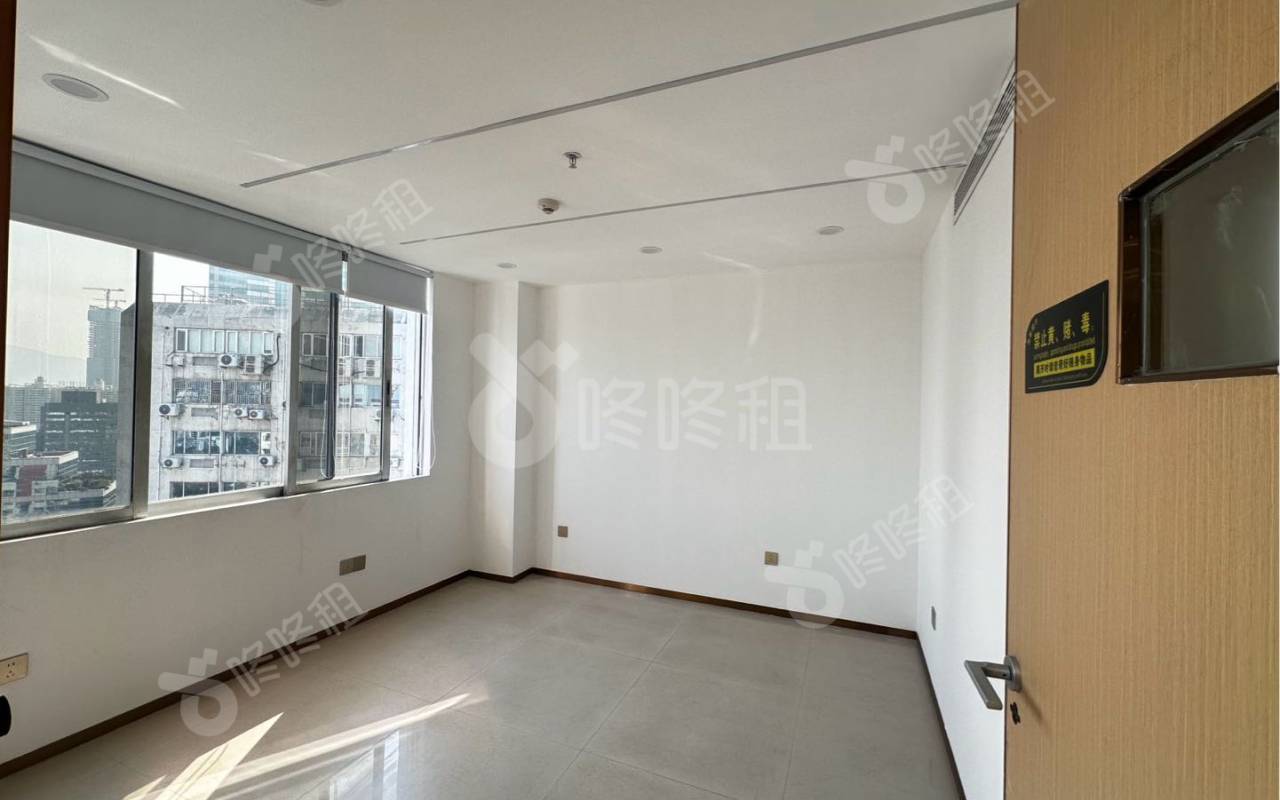 中深花园大厦_108平_精装_办公室隔间