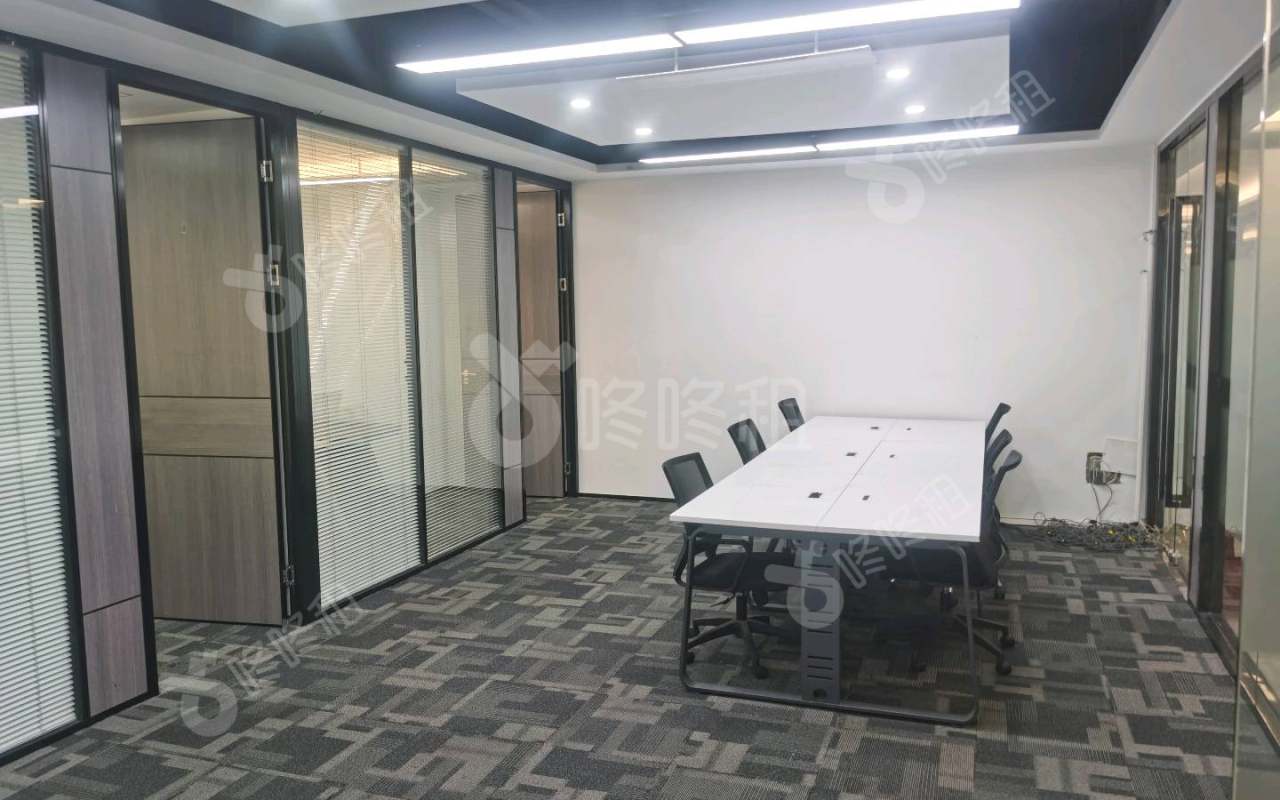 深圳软件园_191平_精装_办公室开间