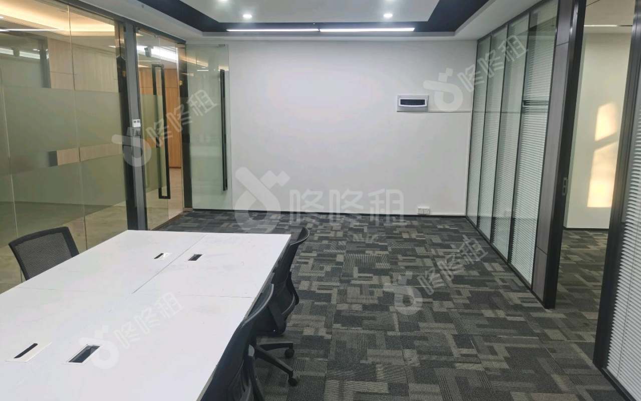 深圳软件园_191平_精装_办公室开间