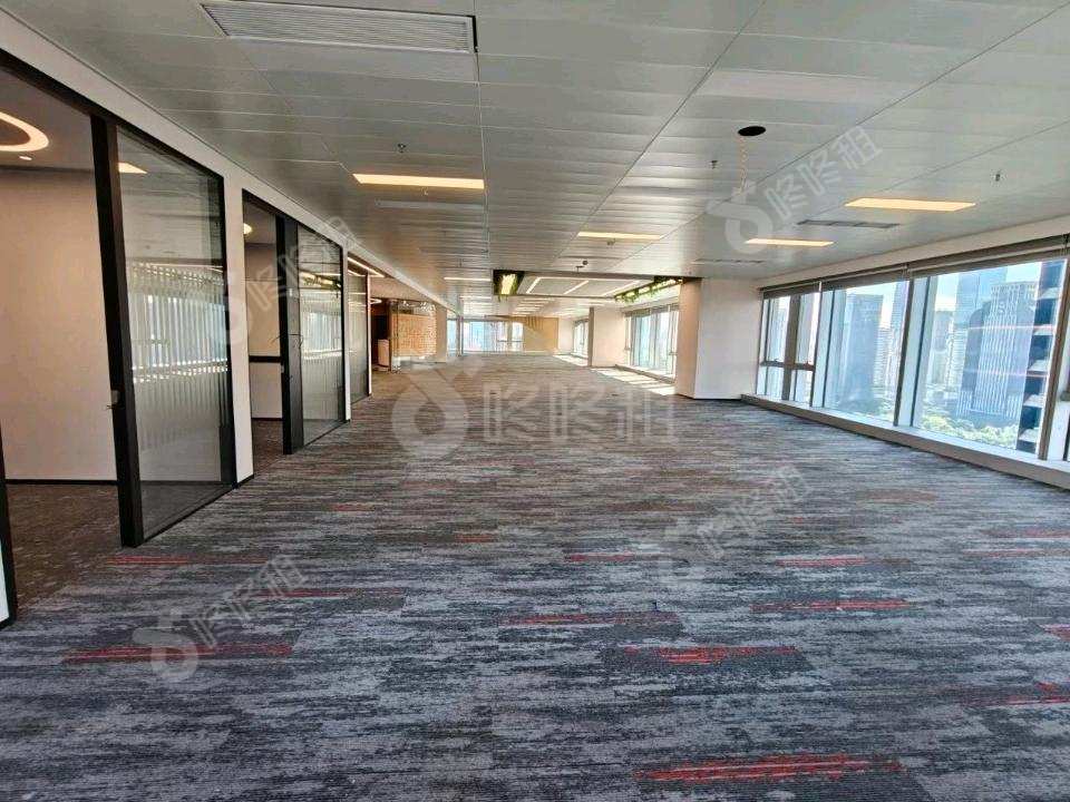 荣超国际商会中心(深圳国际商会中心)_582平_精装_办公室开间