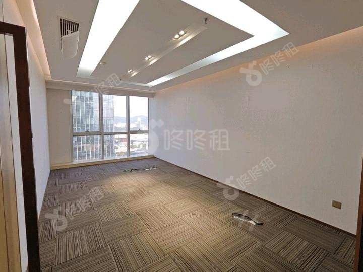 荣超国际商会中心(深圳国际商会中心)_582平_精装_办公室隔间