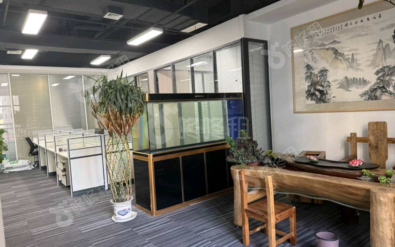 研祥科技大厦_159平_精装_办公室开间