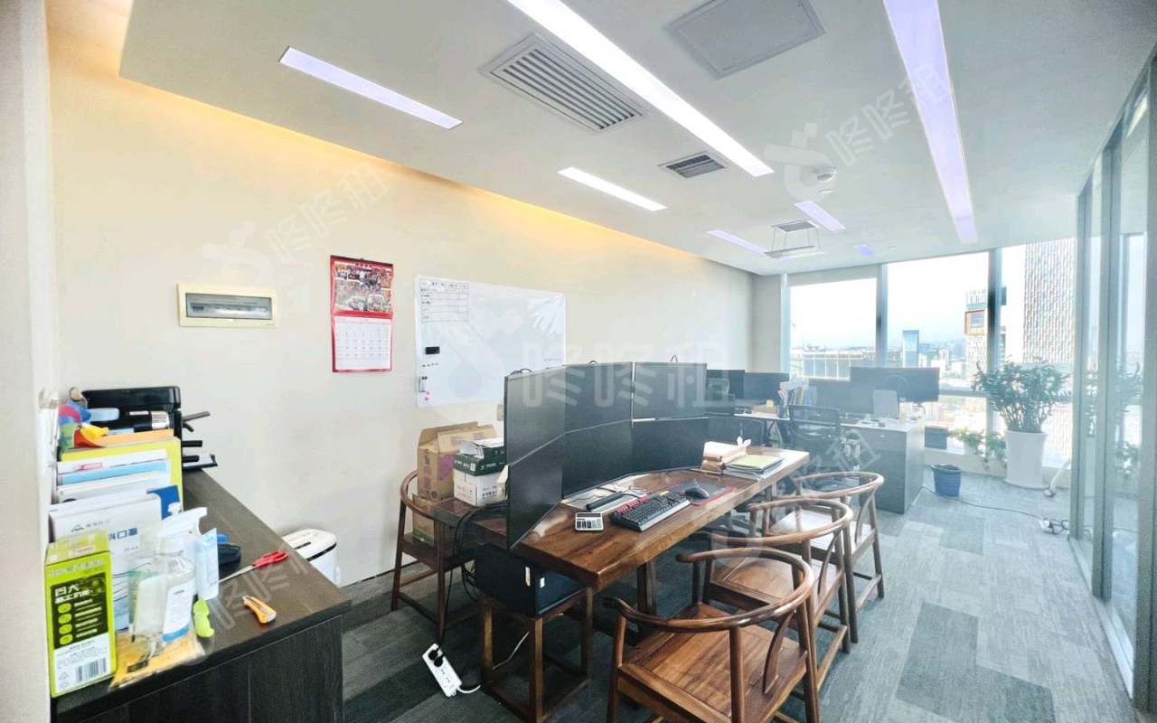 中洲控股中心_143平_精装_办公室开间