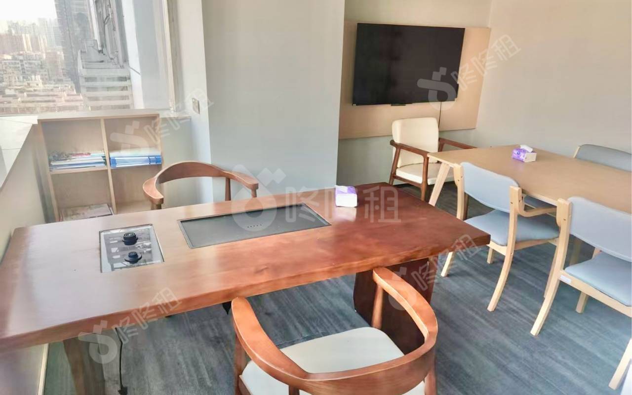 湖北大厦_250平_精装_办公室开间