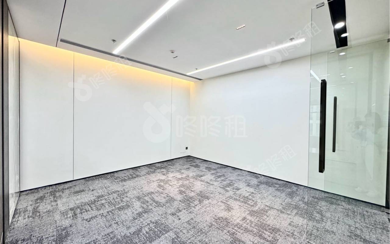 迅雷大厦_325平_精装_办公室开间