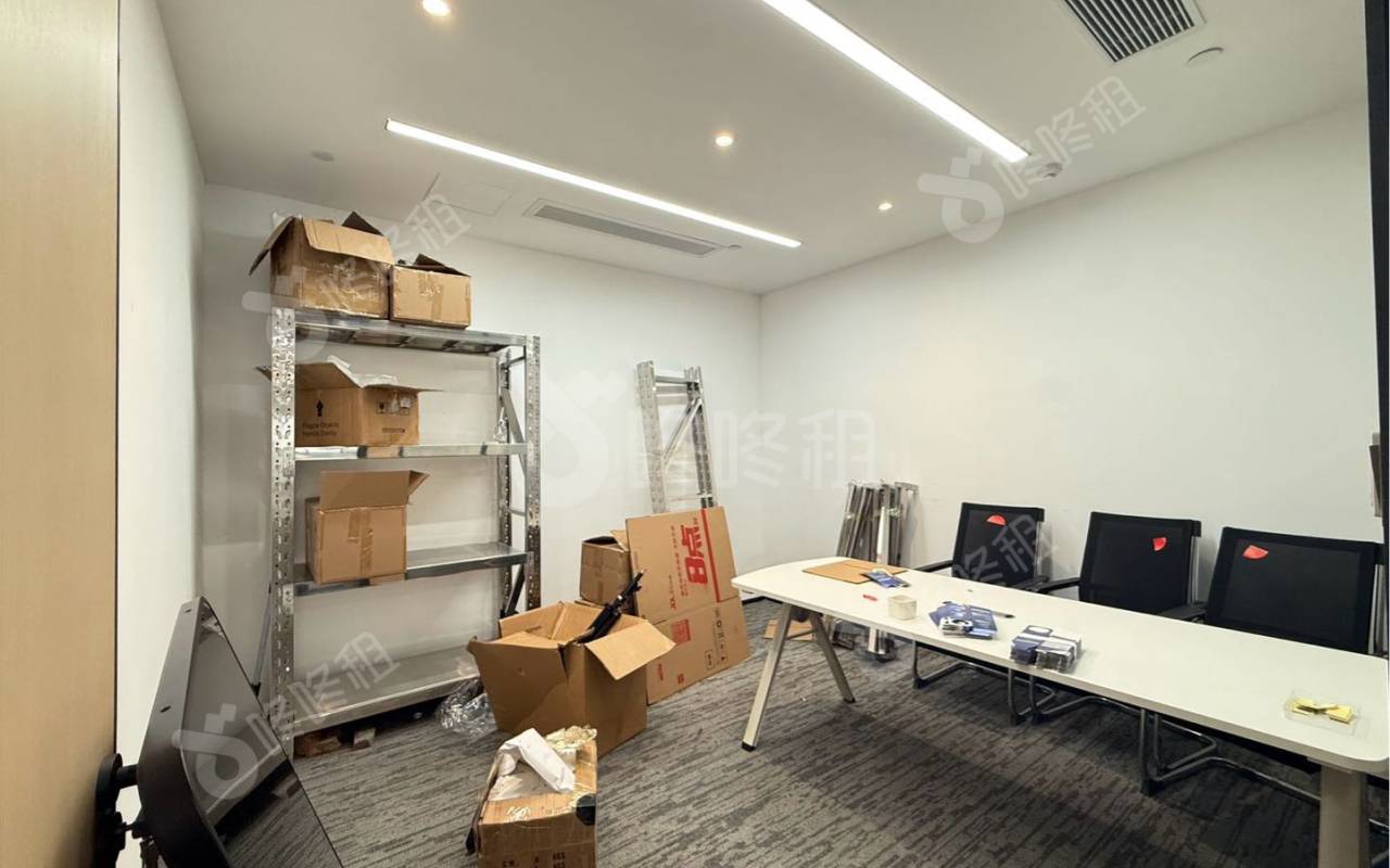 创益科兴科学园(创益科技大厦)_273平_精装_办公室隔间