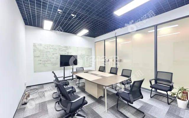 讯美科技广场_288平_豪装_办公室隔间