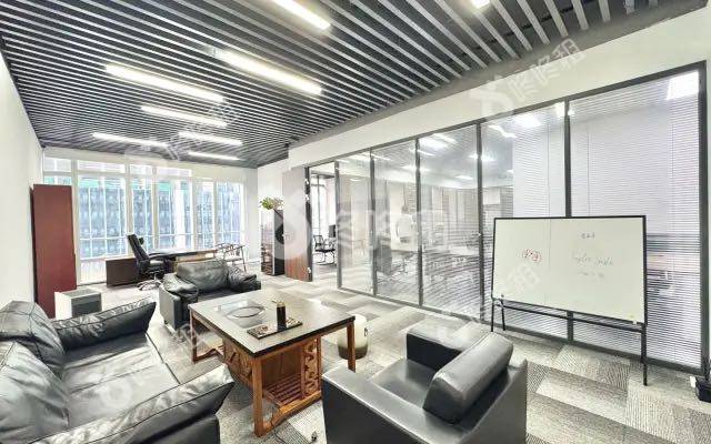 讯美科技广场_288平_豪装_办公室隔间