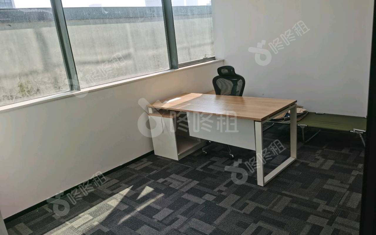 大族科技大厦_75平_豪装_办公室隔间