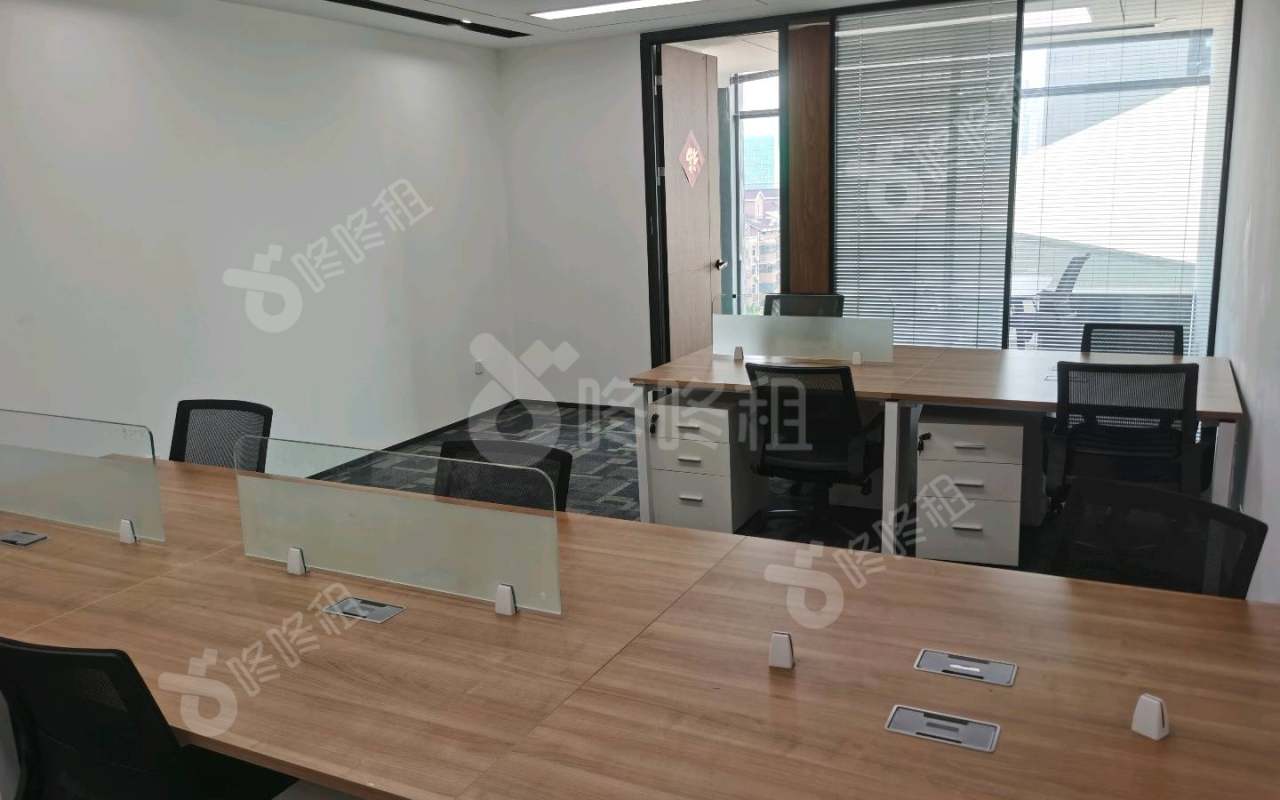 大族科技大厦_65平_豪装_办公室开间