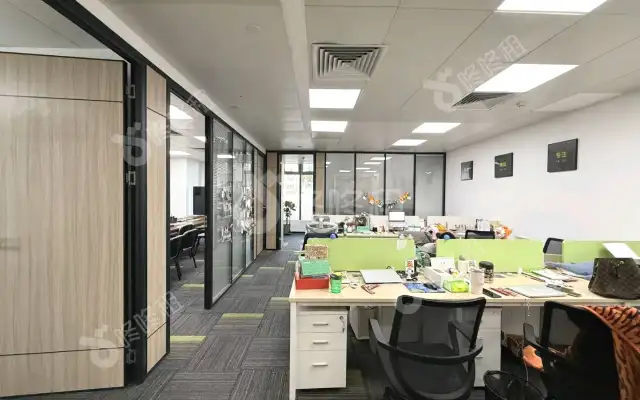 中科大厦_121平米_精装_办公室房源出租